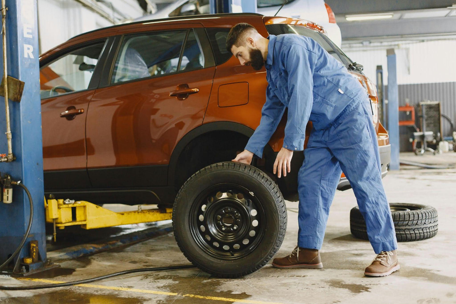 Should You Replace 2 Tyres or All 4